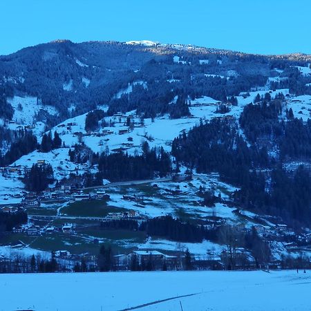Ferienwohnung Kroell Zell am Ziller Szoba fotó