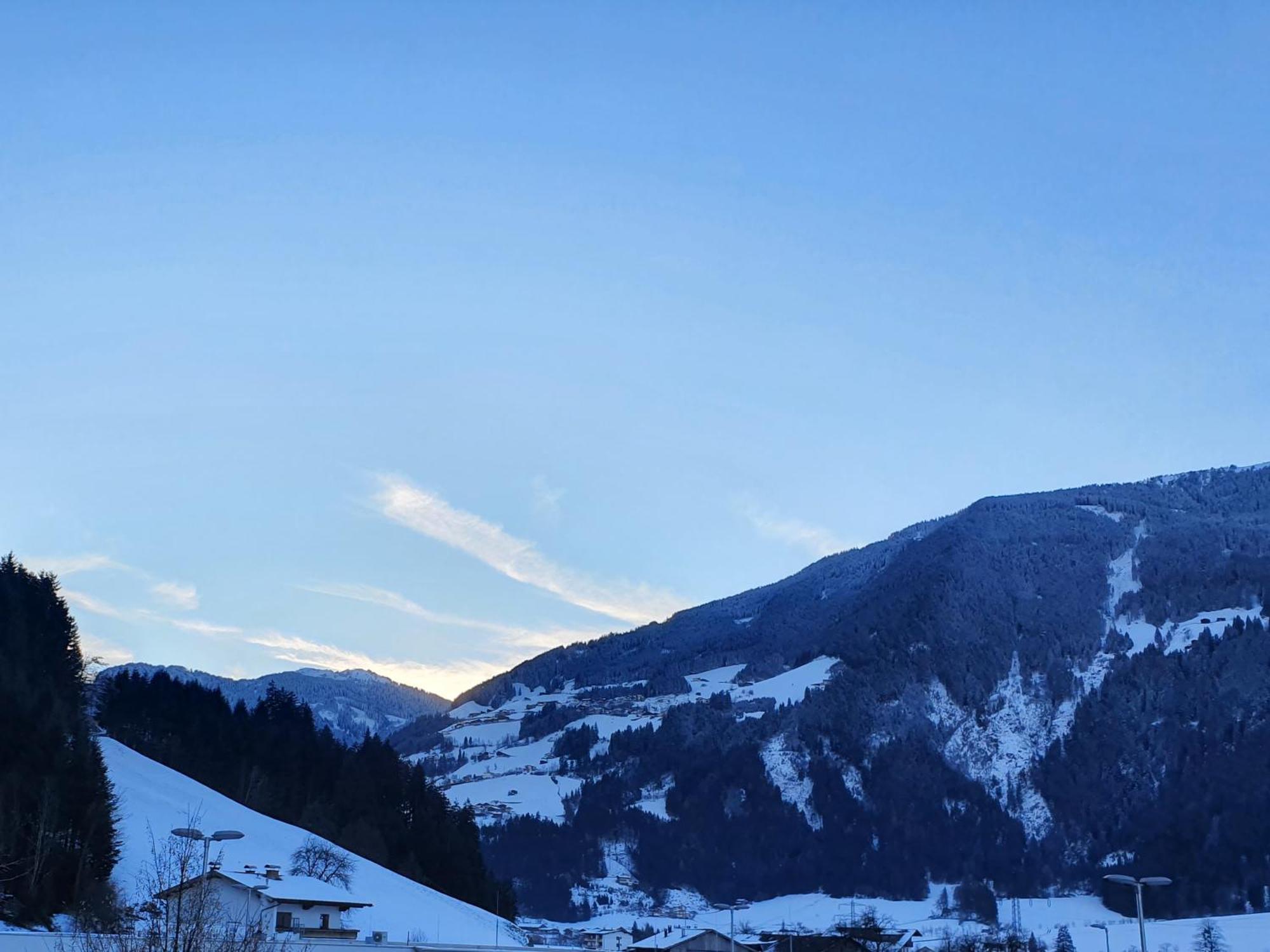 Ferienwohnung Kroell Zell am Ziller Szoba fotó